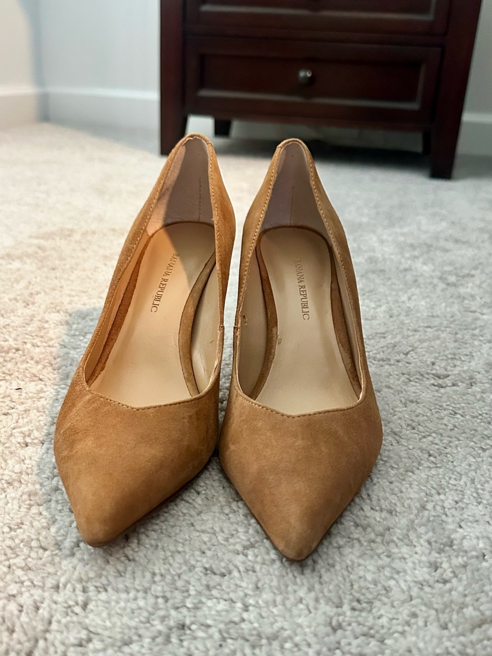 Banana Republic Tan Suede Pointed-Toe Pumps